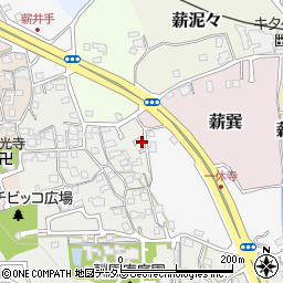 京都府京田辺市薪里ノ内63-11周辺の地図