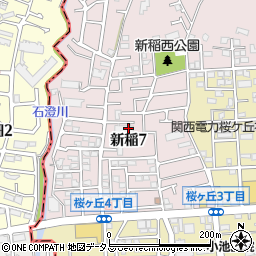 大阪府箕面市新稲7丁目7周辺の地図