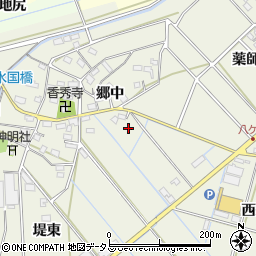愛知県西尾市八ケ尻町郷中132周辺の地図