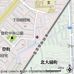 大阪府高槻市登町53-5周辺の地図