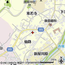 愛知県豊川市国府町仙路61周辺の地図