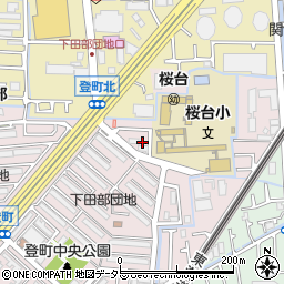 大阪府高槻市登町8-8周辺の地図