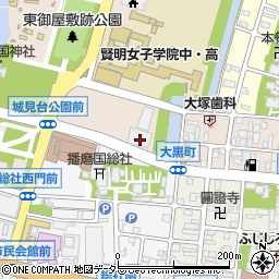 兵庫県姫路市本町68-101周辺の地図