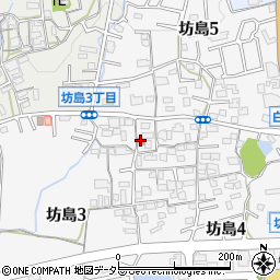 坊島自治会館周辺の地図