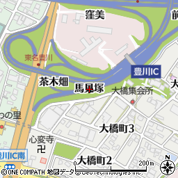 愛知県豊川市麻生田町馬見塚周辺の地図
