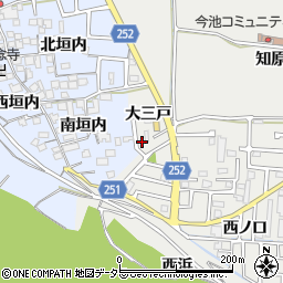 京都府城陽市枇杷庄大三戸周辺の地図