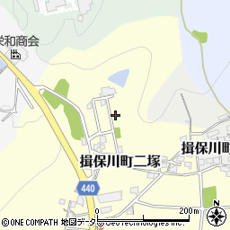 兵庫県たつの市揖保川町二塚197-14周辺の地図