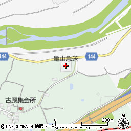 亀山急送周辺の地図