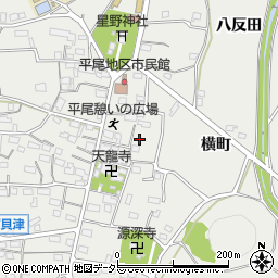 愛知県豊川市平尾町中貝津周辺の地図