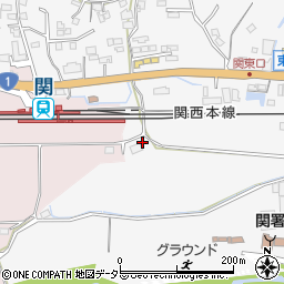 三重県亀山市関町木崎125-1周辺の地図