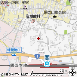 三重県亀山市関町木崎256-2周辺の地図