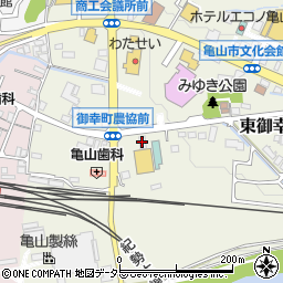 セブンイレブン亀山東御幸町店周辺の地図