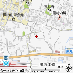 三重県亀山市関町木崎175-2周辺の地図