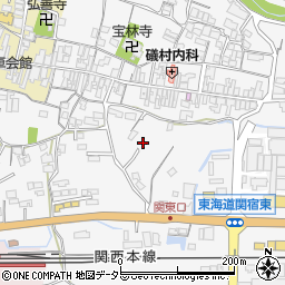 三重県亀山市関町木崎1624-4周辺の地図