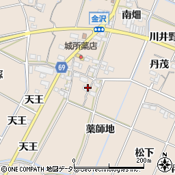 愛知県豊川市金沢町（薬師地）周辺の地図
