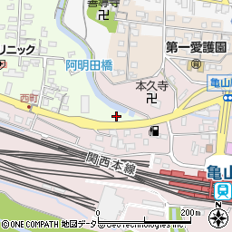 亀山城跡線周辺の地図