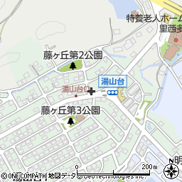 川西湯山台簡易郵便局周辺の地図
