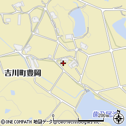 兵庫県三木市吉川町豊岡664周辺の地図