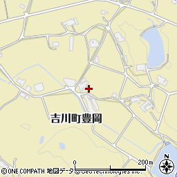 兵庫県三木市吉川町豊岡638周辺の地図