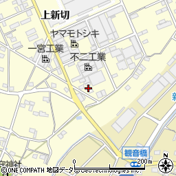 愛知県豊川市一宮町上新切493-1周辺の地図