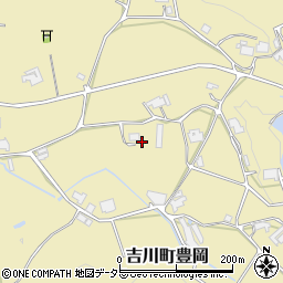 兵庫県三木市吉川町豊岡585周辺の地図