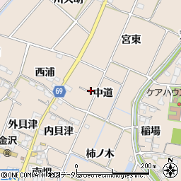 愛知県豊川市金沢町中道周辺の地図