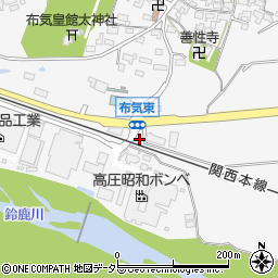 三重県亀山市布気町1604-5周辺の地図