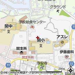 亀山市役所　関学校給食センター周辺の地図