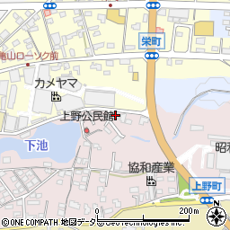 亀山建労会館周辺の地図