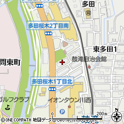 県営川西東多田鉄筋団地３号棟周辺の地図