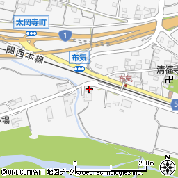 三重県亀山市布気町1446周辺の地図