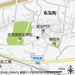 三重県亀山市布気町1674-2周辺の地図