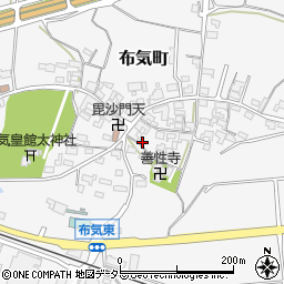 三重県亀山市布気町1686-3周辺の地図