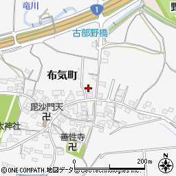 三重県亀山市布気町144周辺の地図
