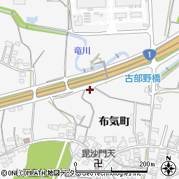 三重県亀山市布気町210周辺の地図