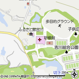 吉川総合公園文化体育館（パストラルホール）周辺の地図