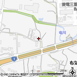 三重県亀山市布気町557-1周辺の地図