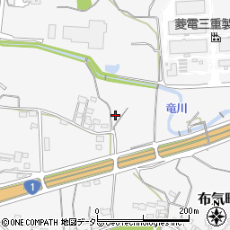 三重県亀山市布気町556周辺の地図
