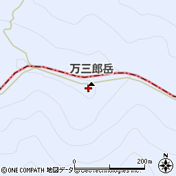 万三郎岳周辺の地図