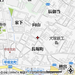 愛知県西尾市平坂町向山24周辺の地図