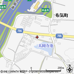 三重県亀山市布気町951-5周辺の地図