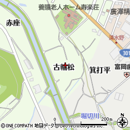 愛知県新城市一鍬田古輪松周辺の地図