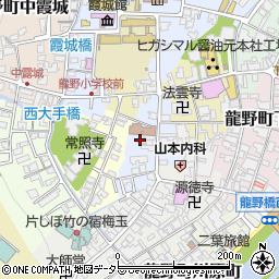 兵庫県たつの市龍野町立町周辺の地図