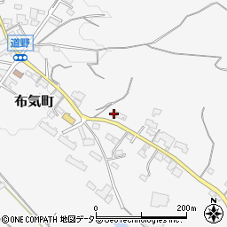 三重県亀山市布気町528周辺の地図