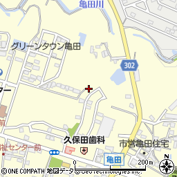 三重県亀山市亀田町379-35周辺の地図