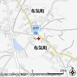 三重県亀山市布気町646-8周辺の地図