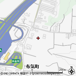 三重県亀山市布気町874-7周辺の地図