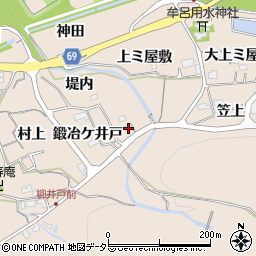 愛知県新城市八名井堤内周辺の地図