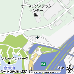 三重県亀山市布気町812-7周辺の地図