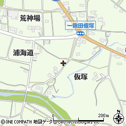 愛知県新城市一鍬田仮塚周辺の地図